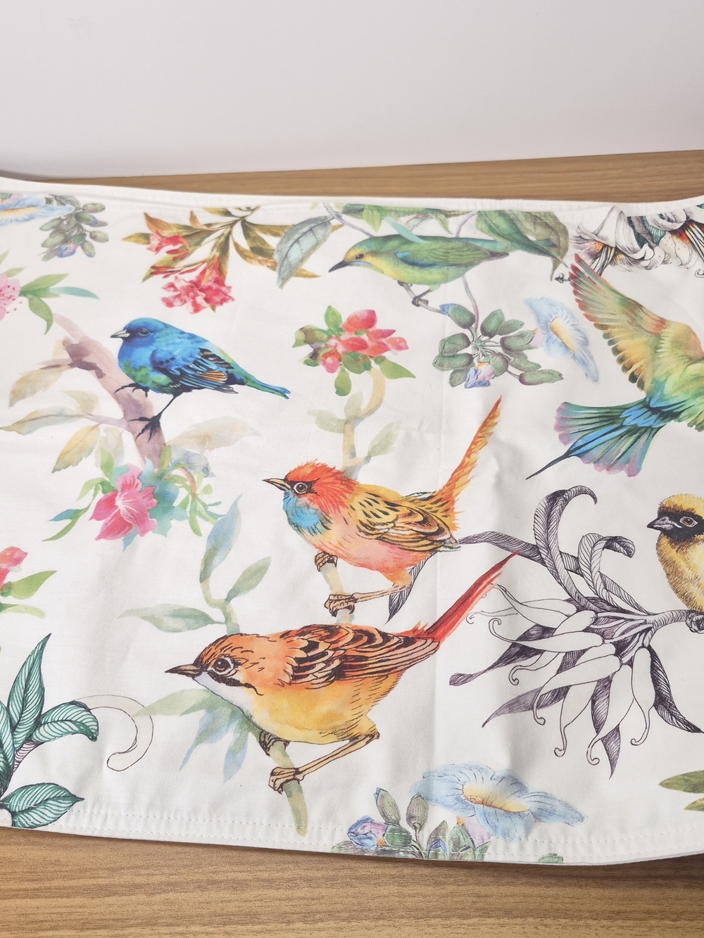 Michel Design Works Bird Song Hunting Creek 60" Table Runner Vibrant Cotton - Picture 6 of 12